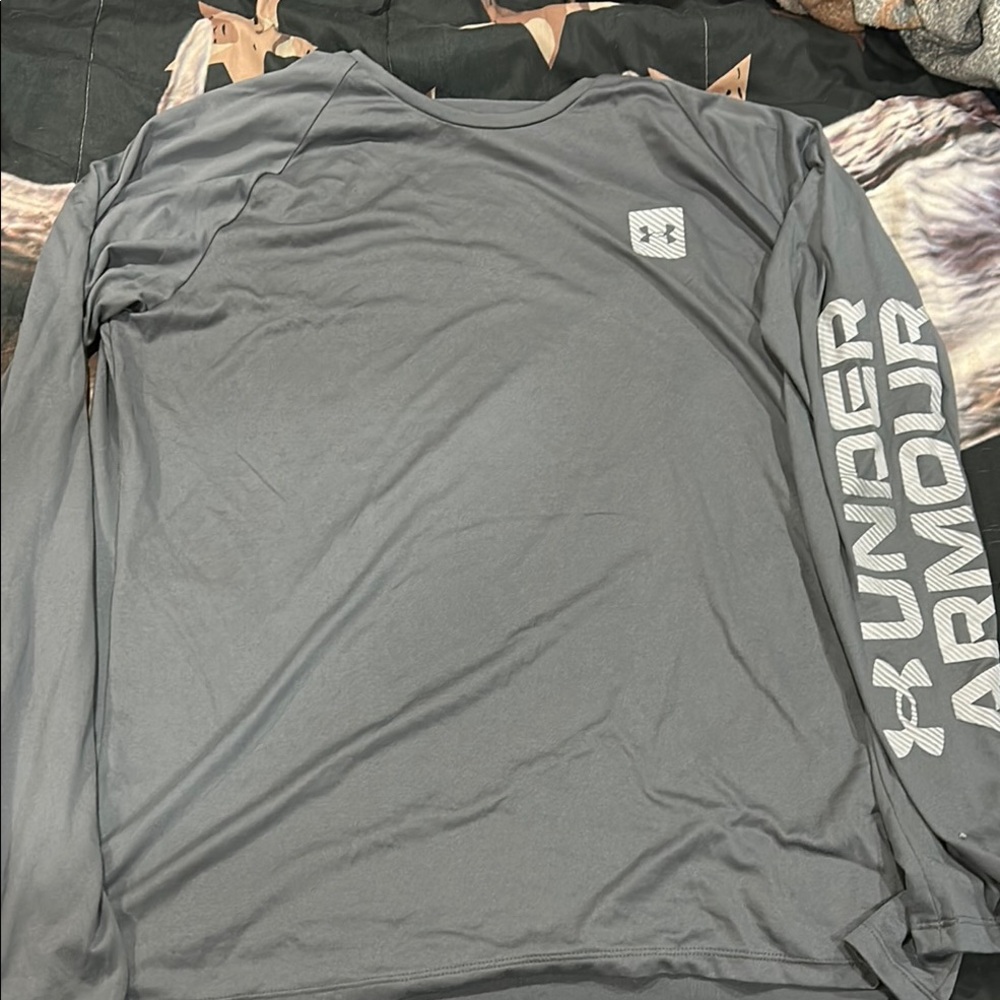Under Armour Men's Gray Long Sleeve Shirt